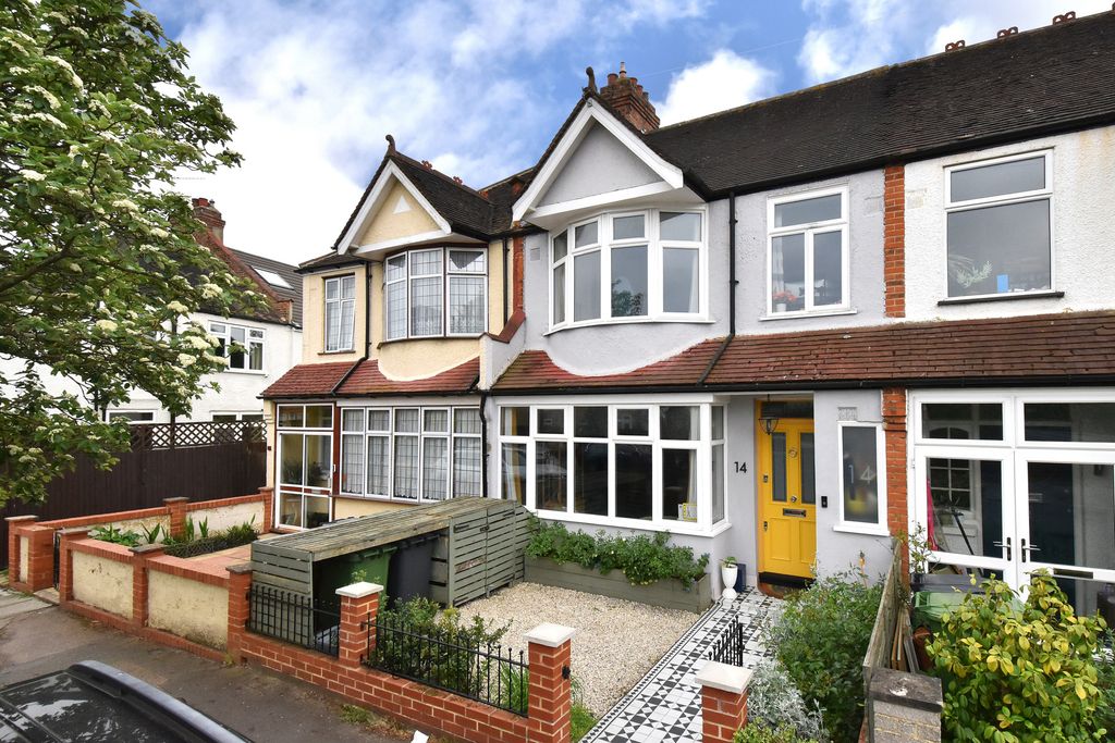 Property photo 3 of 33