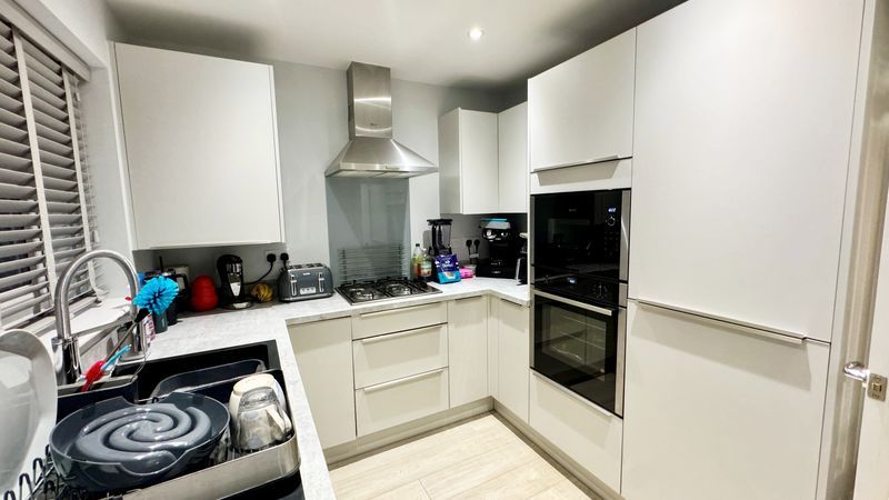 Property photo 3 of 14 Photo 3