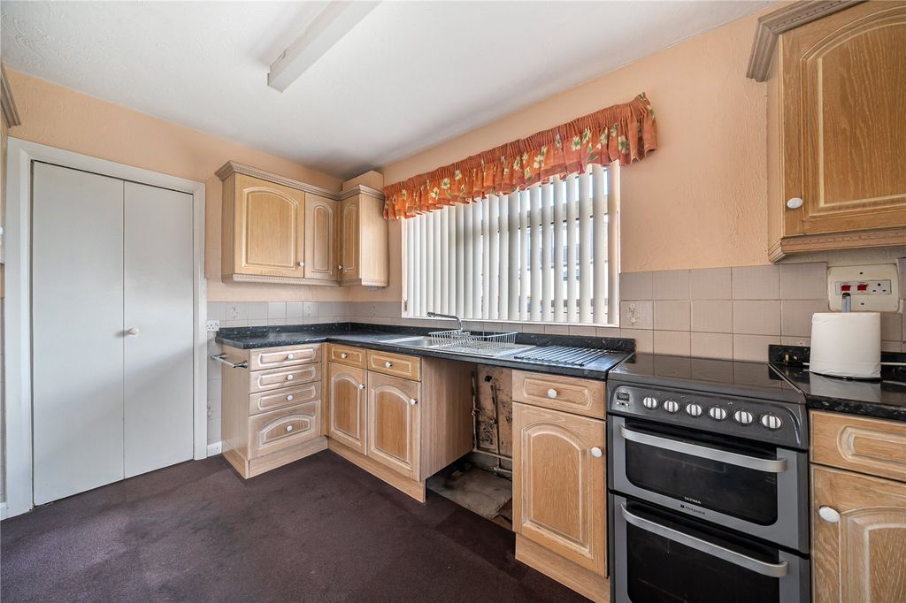 Property photo 3 of 17 Picture No. 10