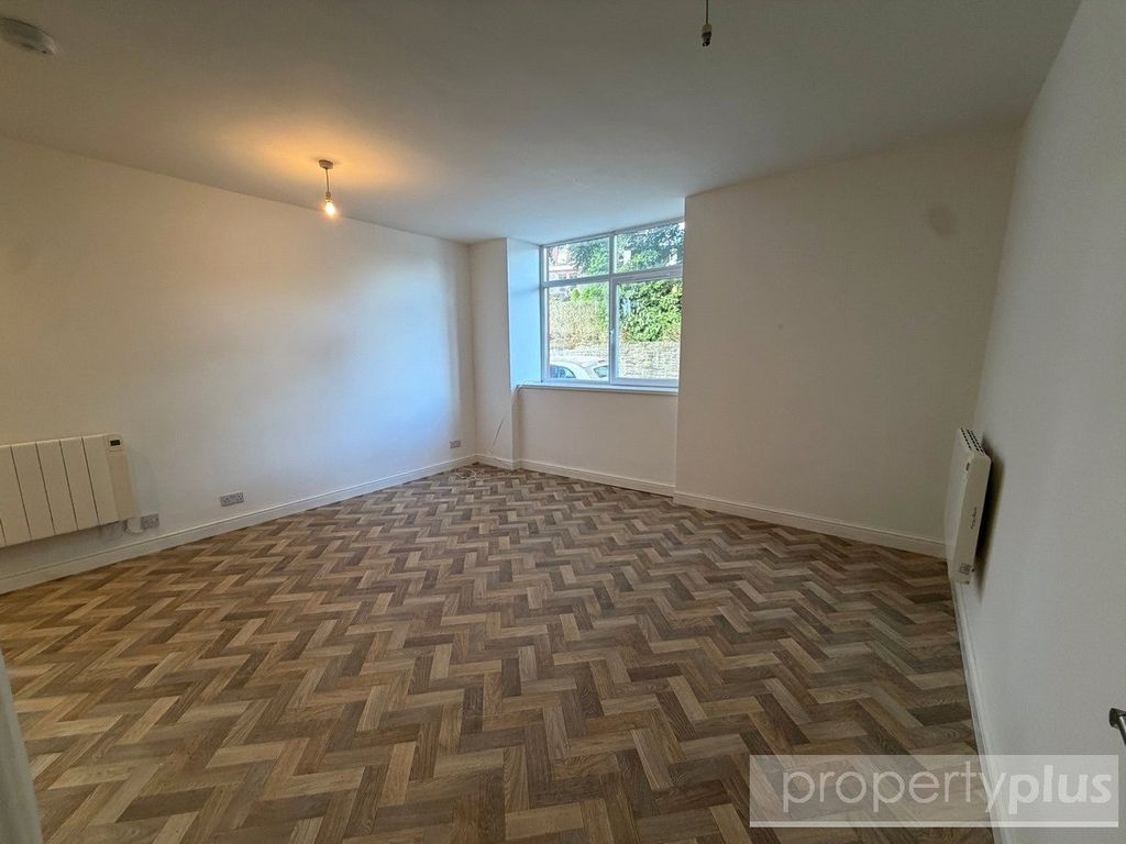 Property photo 2 of 7 Picture No. 05