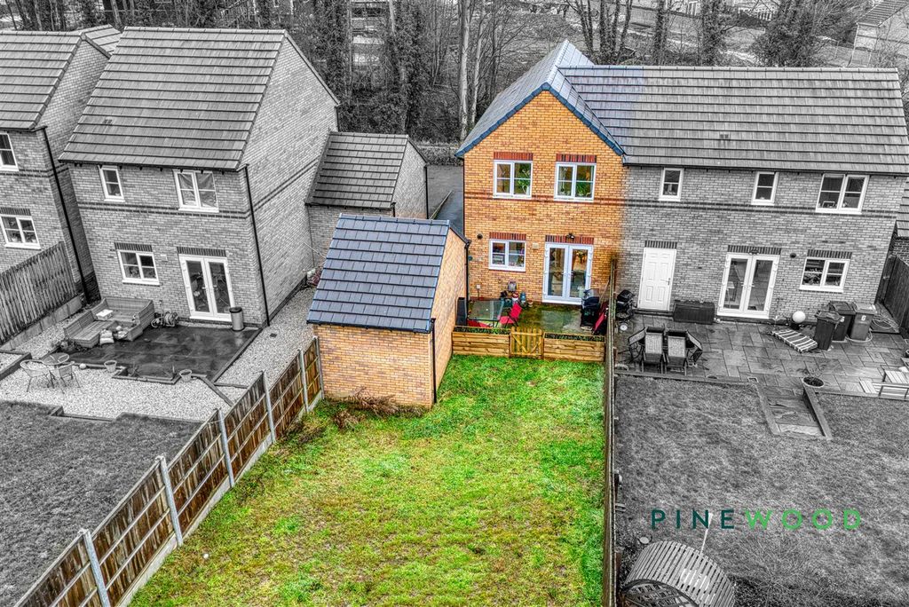 Property photo 2 of 22 Rear