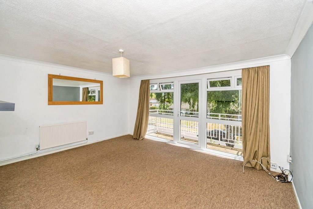 Property photo 2 of 12 Pbox-Img.Jpg
