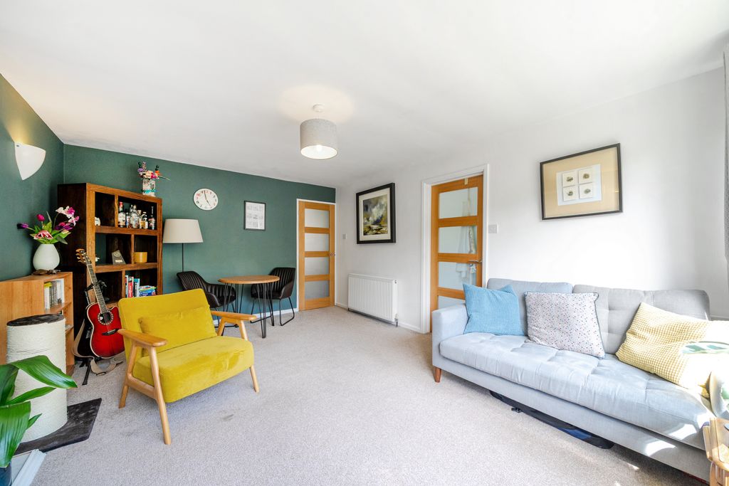 Property photo 3 of 12