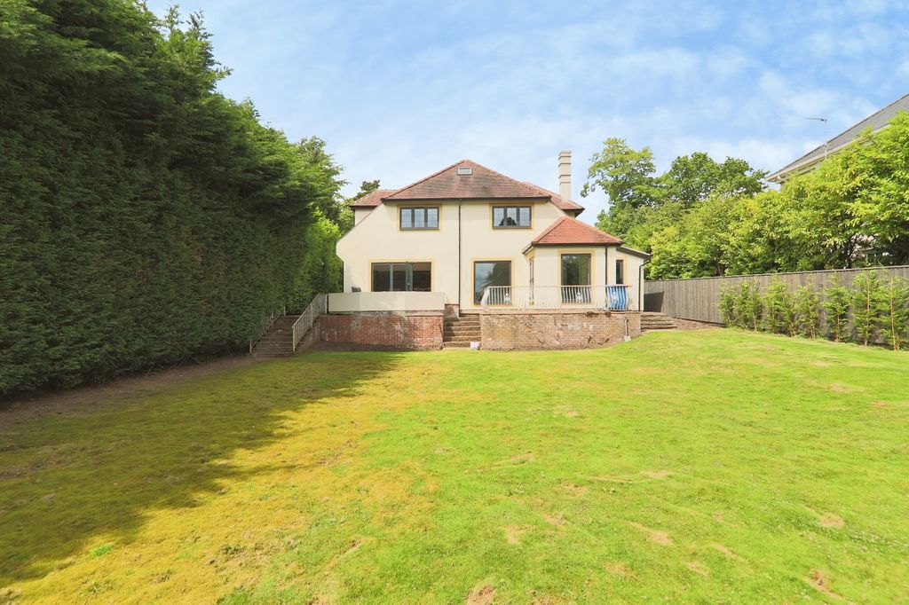 Property photo 2 of 23 5204636