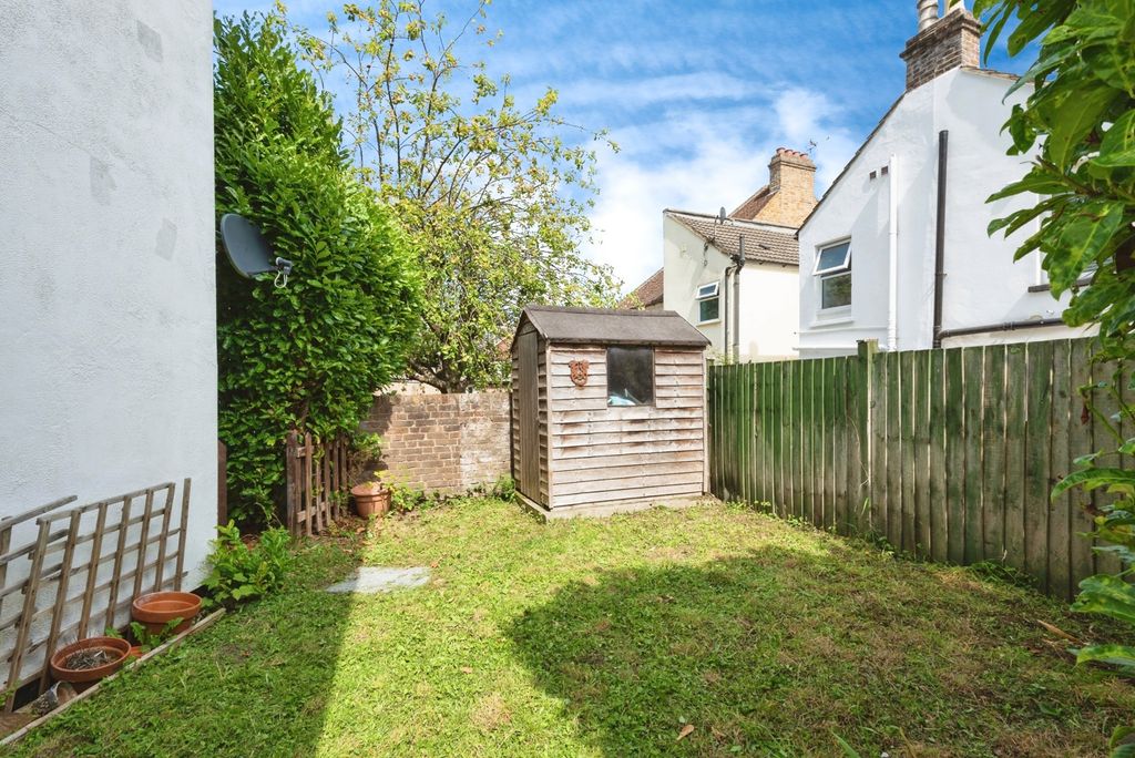 Property photo 2 of 11 Photo