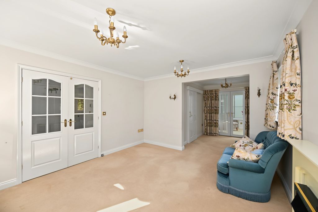 Property photo 3 of 24