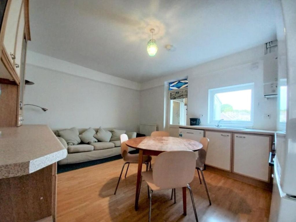 Property photo 2 of 6 Picture No. 06
