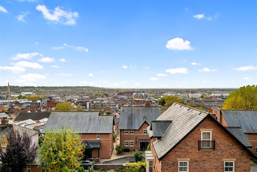 Property photo 3 of 28 48.Jpg