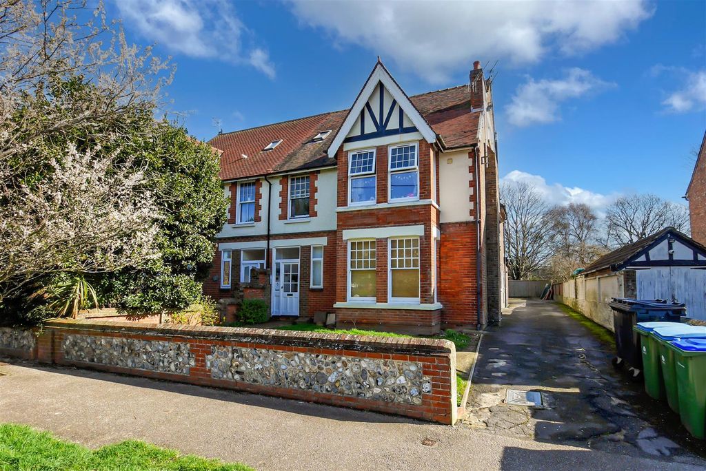 Property photo 1 of 10 P1090492.Jpg