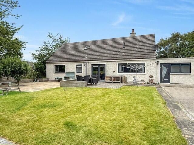Property photo 1 of 24 Rear Garden