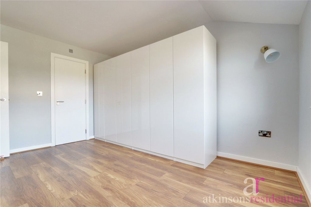 Additional image 8 of 2 bed flat for salePinnata Close, Enfield EN2