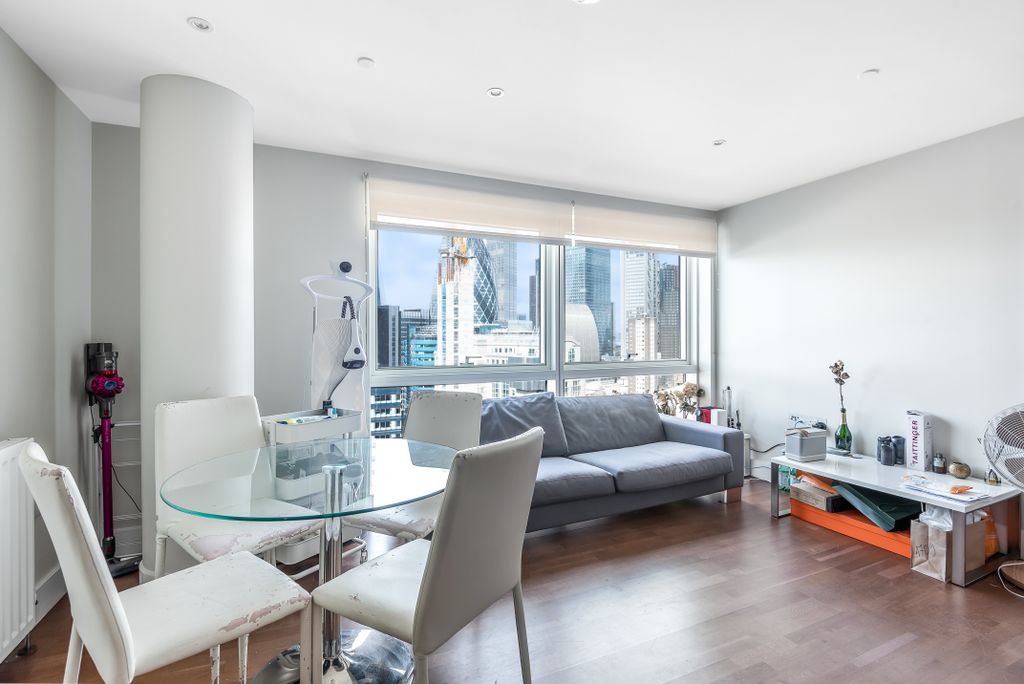 Property photo 2 of 9 727570 (2)
