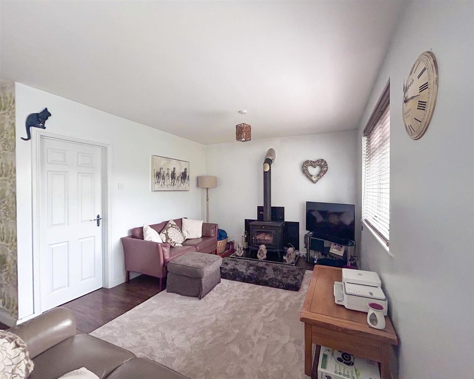 Property photo 2 of 24