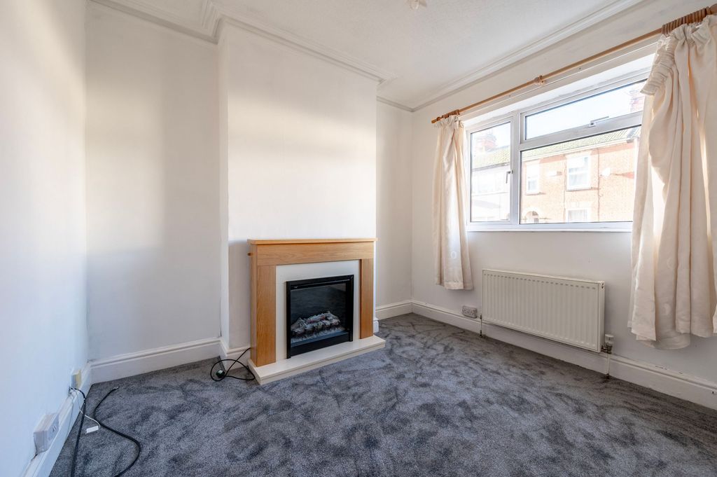 Property photo 3 of 16