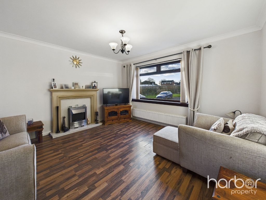 Property photo 2 of 19 4691854