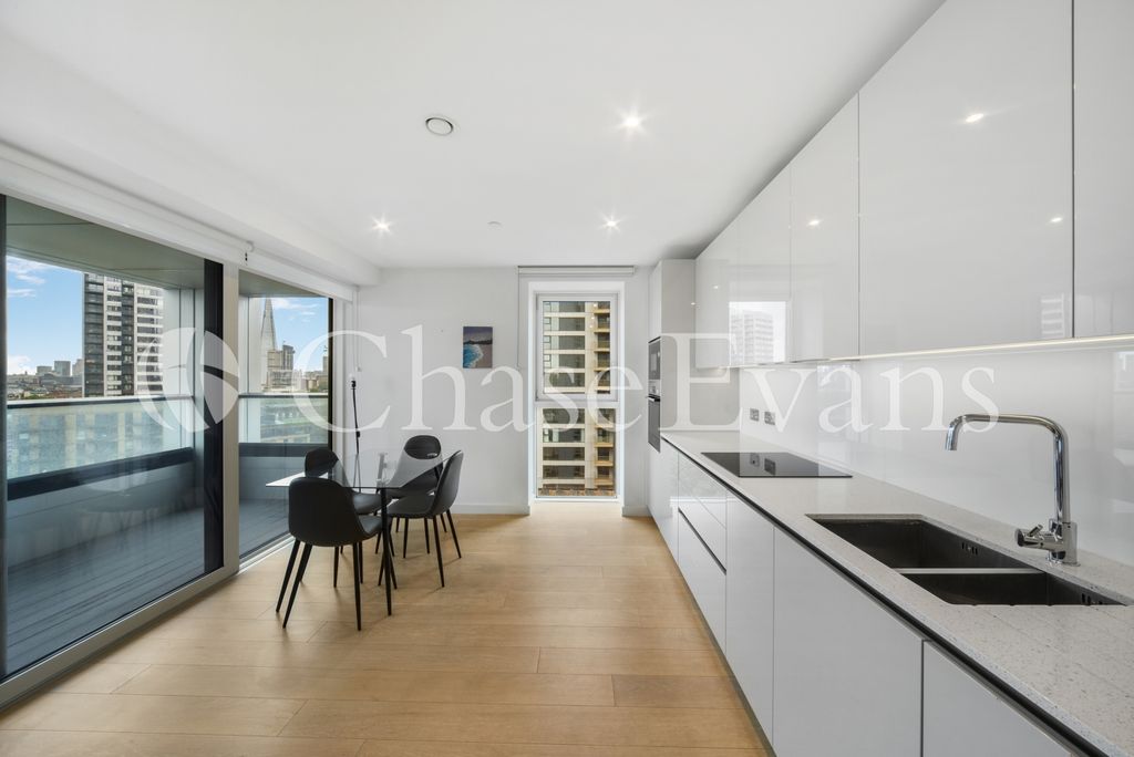 Property photo 2 of 19 Kitchen