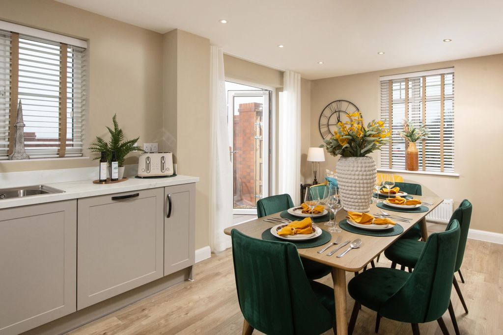 Property photo 1 of 9 Hadley Kitchen