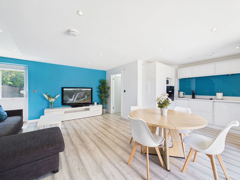 Property photo 3 of 24 Annexe