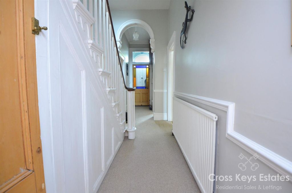 Property photo 3 of 39 Hallway
