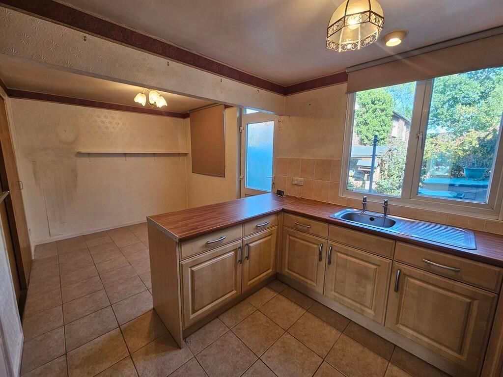 Property photo 3 of 24