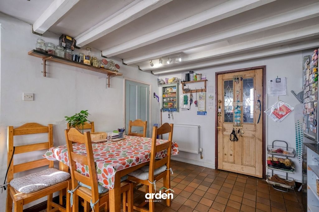 Property photo 3 of 19