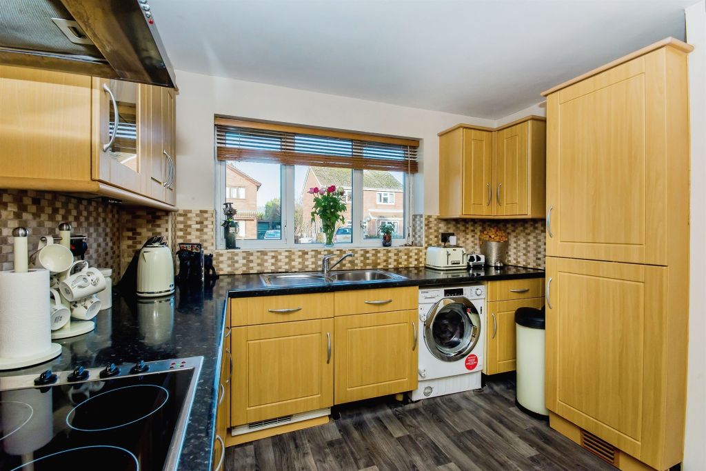 Property photo 2 of 17