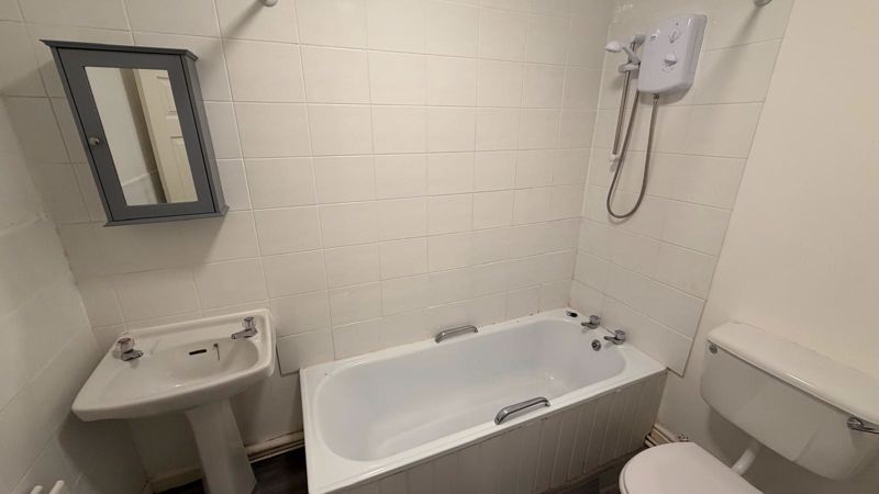 Property photo 3 of 5 Photo 3