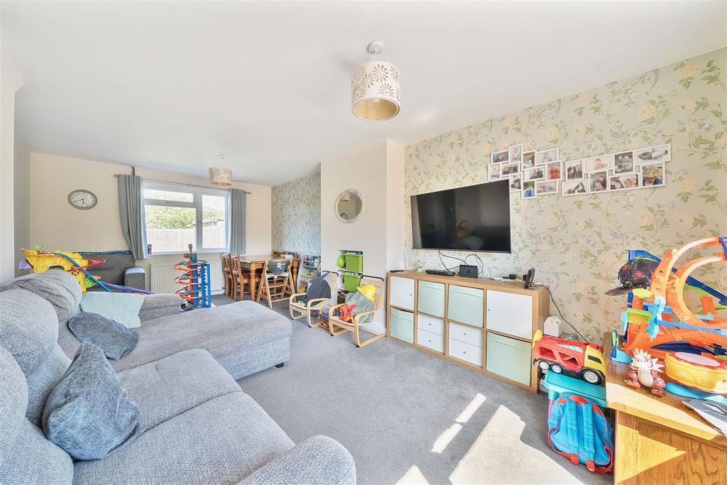 Property photo 2 of 13 21-681Ddeafd9E42-1286972-Arw-21-1.Jpg