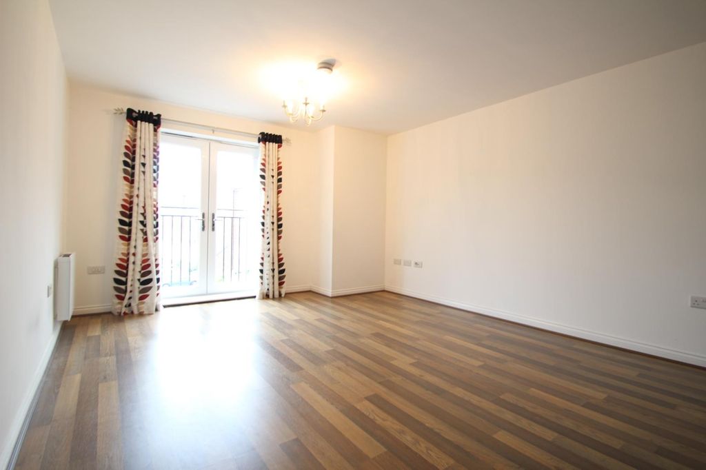 Property photo 3 of 7 Picture 3