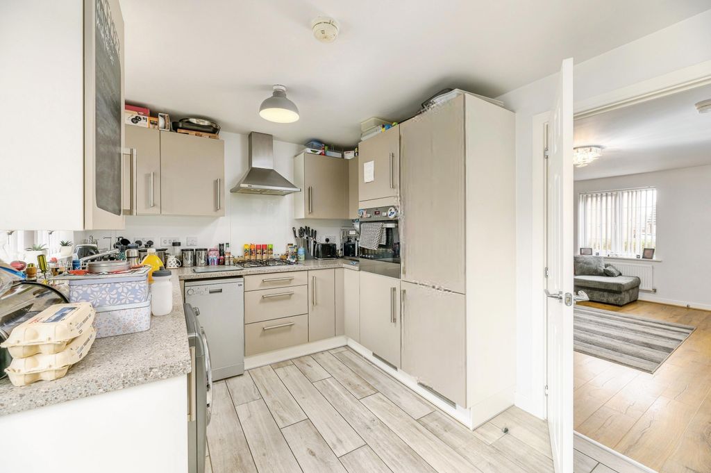 Property photo 3 of 23 User_Edited_Photo-De336F44_User-Edited-Ec3Ab2c9-34