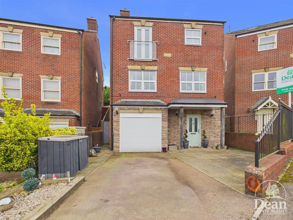 Property photo 1 of 29