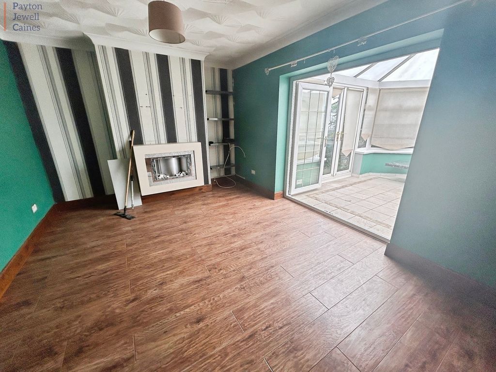 Property photo 3 of 11 Not Specified