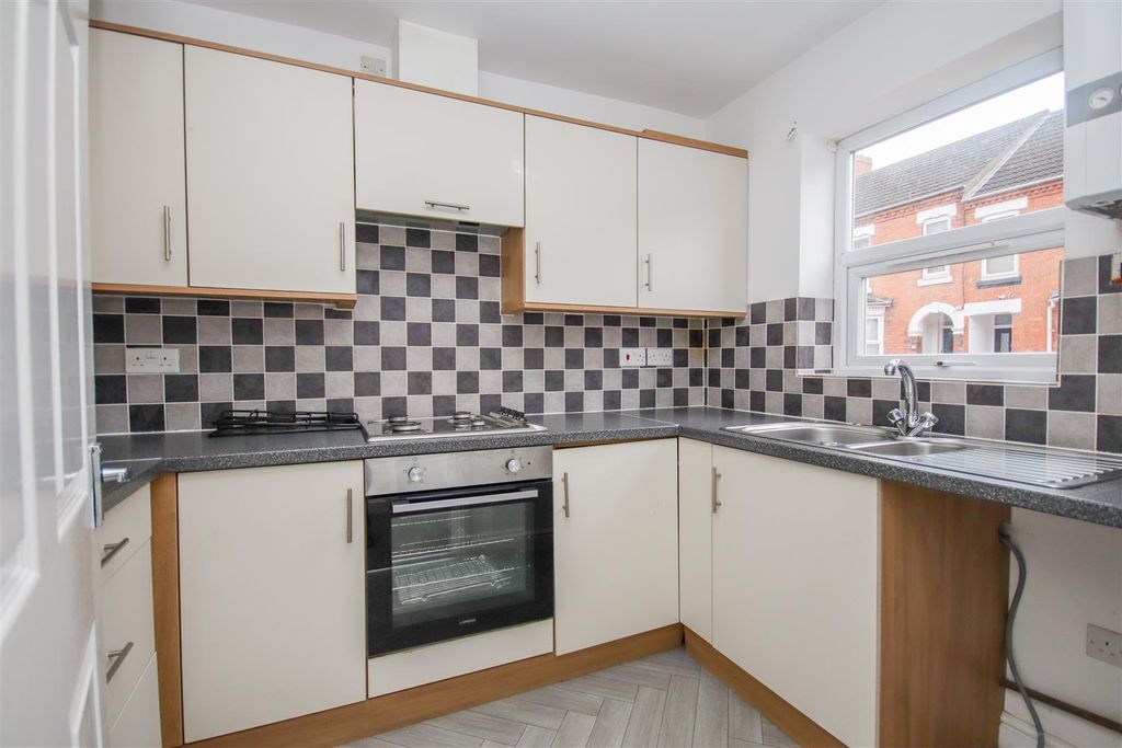 Property photo 2 of 20 Img_0301.Jpg