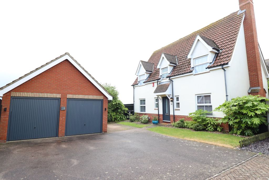 Property photo 1 of 45