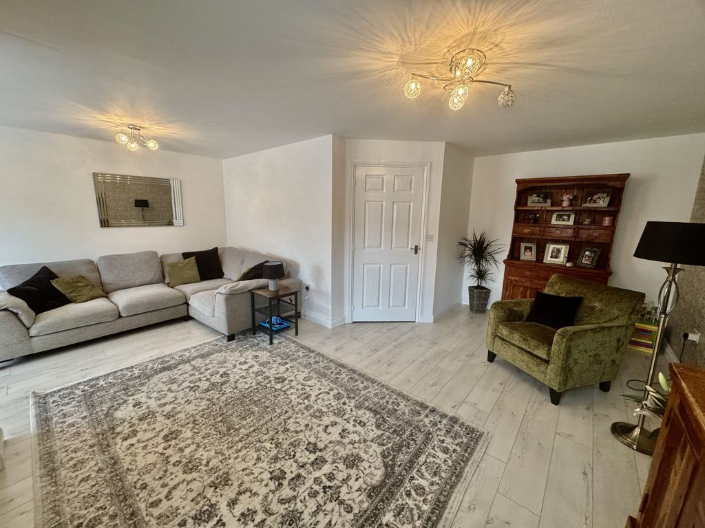 Property photo 2 of 18 Img_8138
