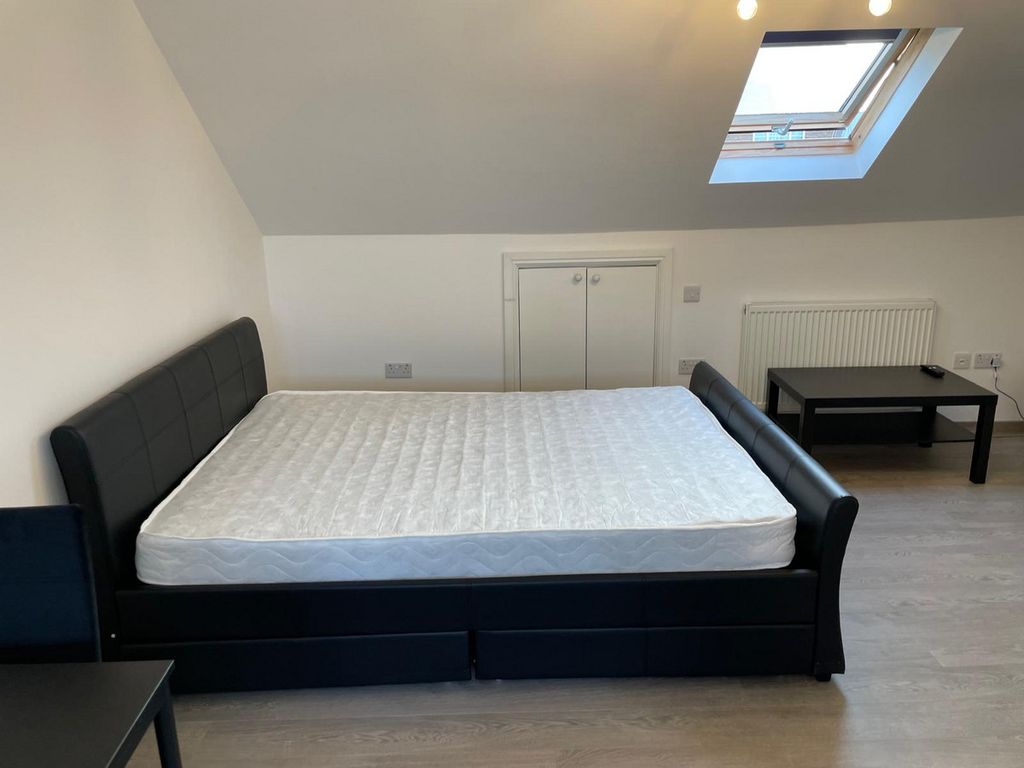 Property photo 1 of 3