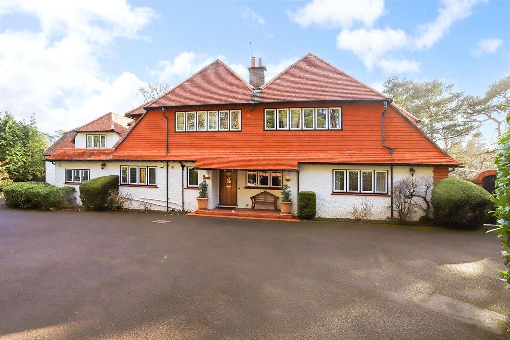 Property photo 2 of 17 Front Elevation