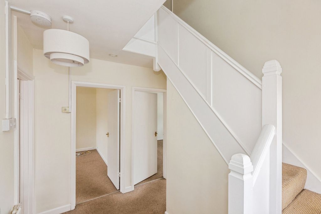 Property photo 2 of 16 Photo