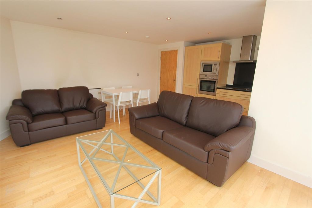 Property photo 1 of 11 Living Room.Jpg