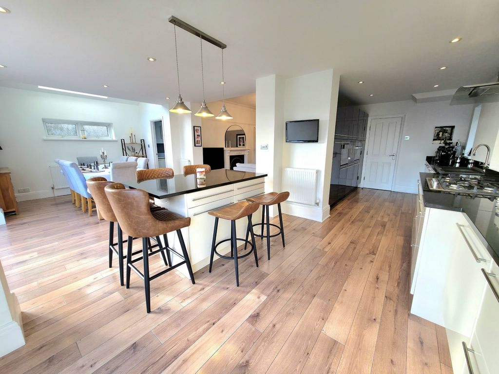 Property photo 2 of 35 Not Specified