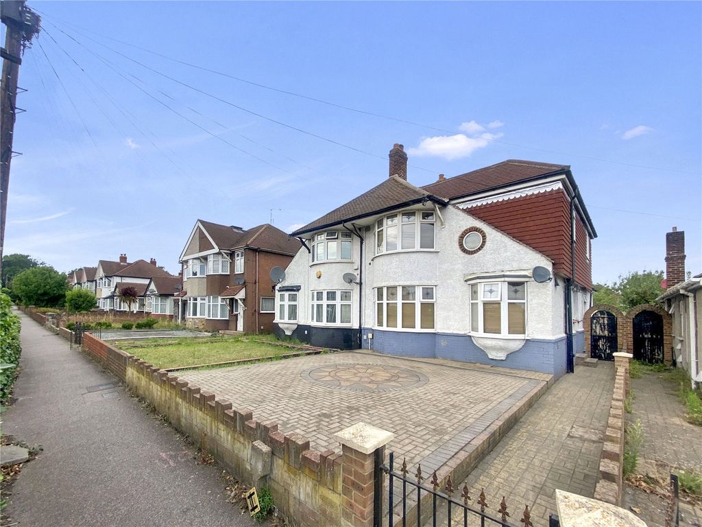Property photo 1 of 32 Picture No. 02