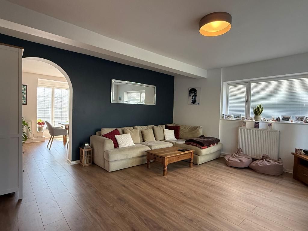 Property photo 3 of 19 Photo 3