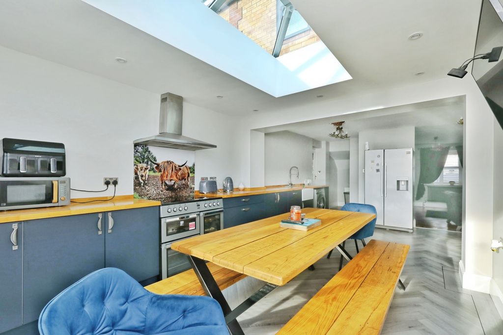 Property photo 3 of 24 8G9A9562