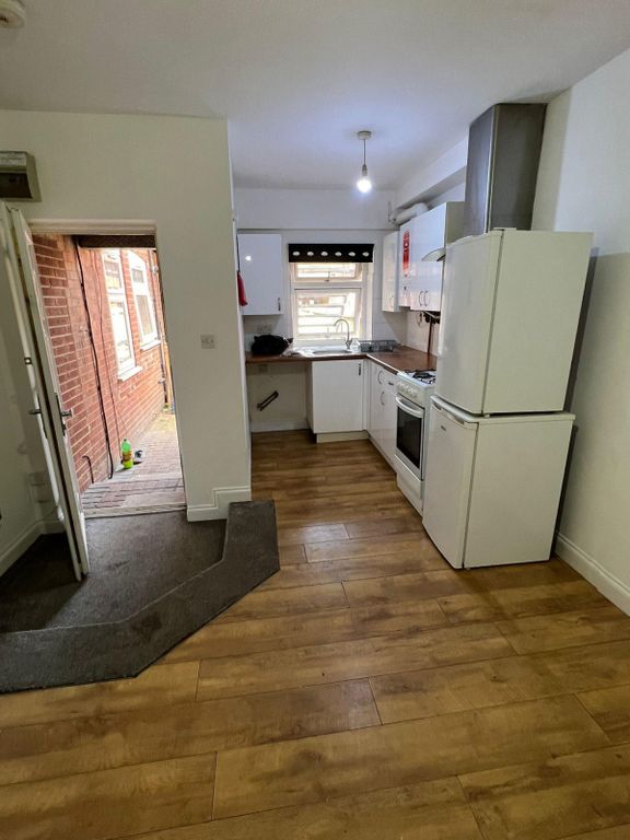 Property photo 1 of 3 5G_Hazelburycrescent