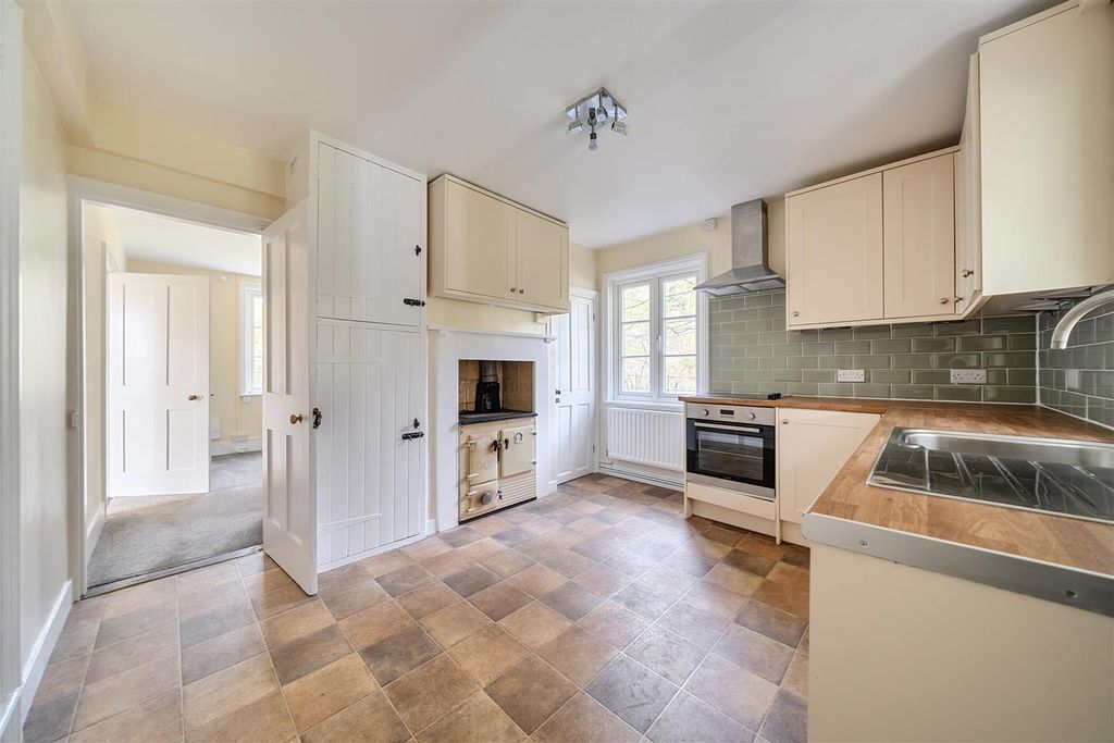 Property photo 3 of 18 1436374-2-69d76E1d5cc30.Jpg