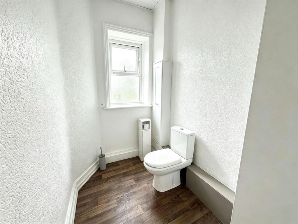 Property photo 3 of 4