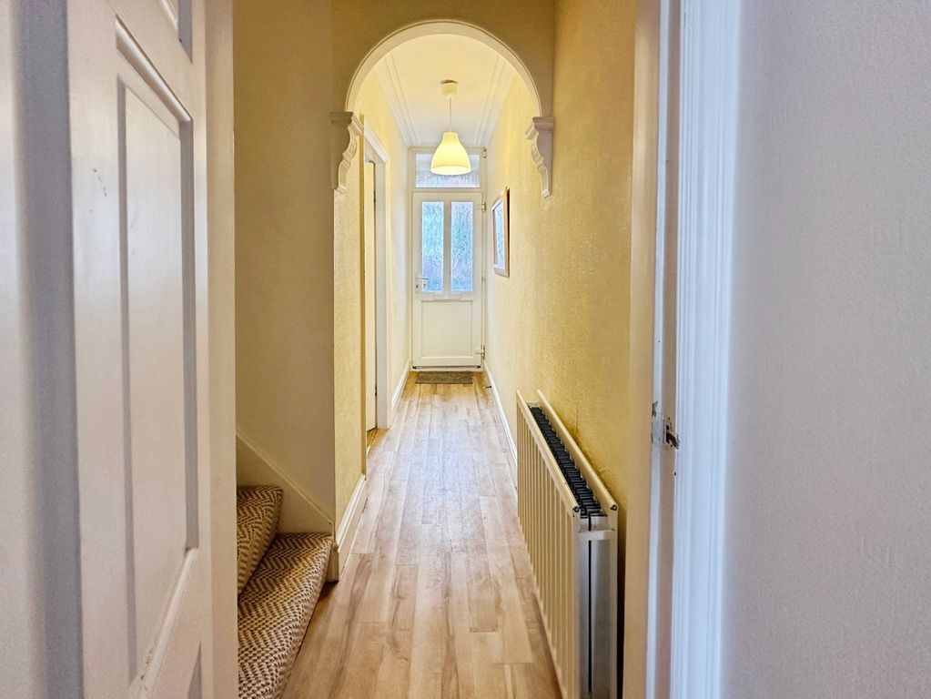 Property photo 2 of 12 Image