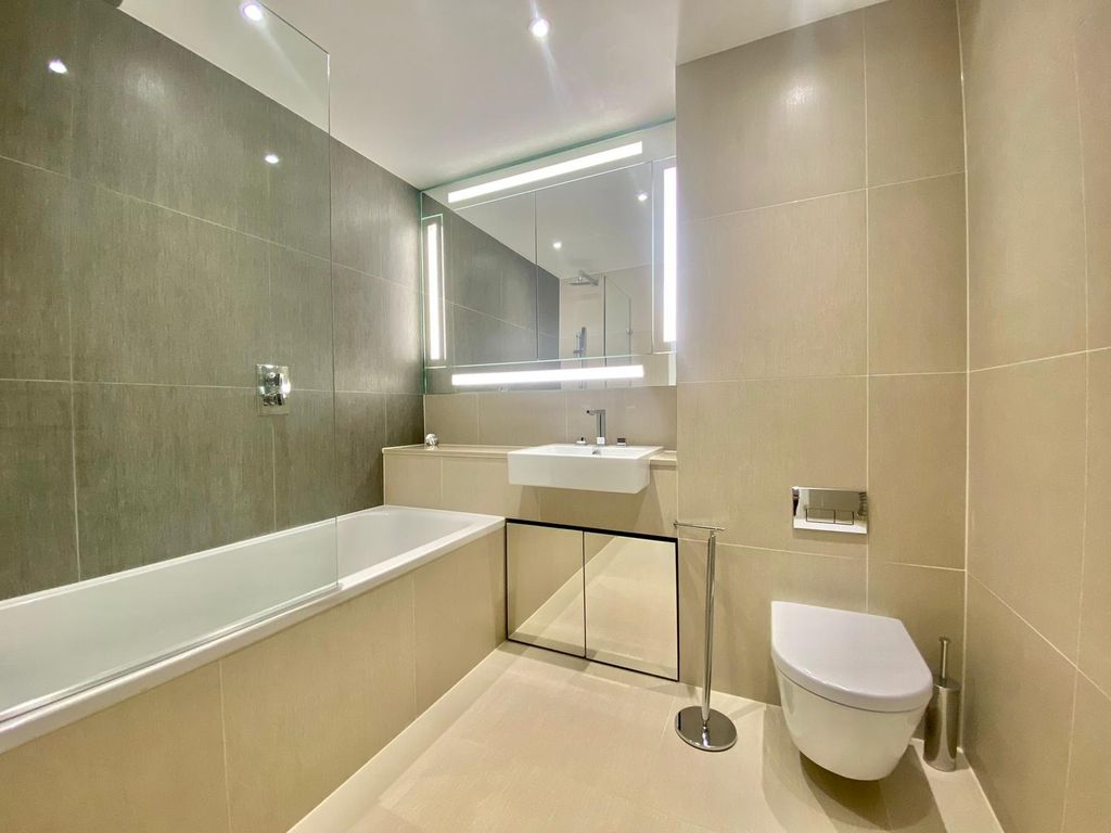 Property photo 2 of 34