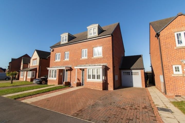 Property photo 1 of 21 Img_4587