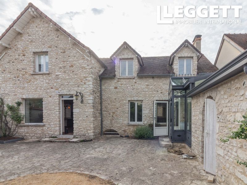 Property photo 1 of 10